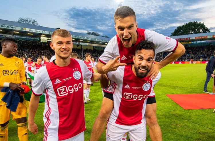 三个赛季中 三个赛季中