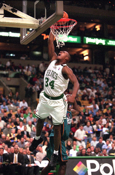 而当队内把 而当队内把